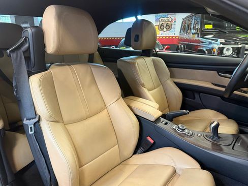Used 2013 BMW M3 Convertible RWD image 38