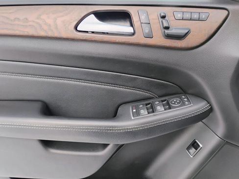 Used 2015 Mercedes-Benz ML 350 ML 350 4MATIC AWD 4dr SUV w/ Premium 1 Package image 22