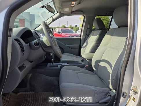 Used 2018 Nissan Frontier SV RWD image 9