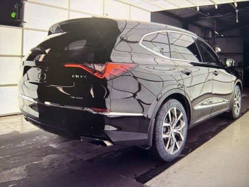 Used 2023 Acura MDX SH-AWD Technology Package image 4