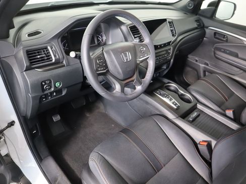 Used 2022 Honda Passport TrailSport image 9
