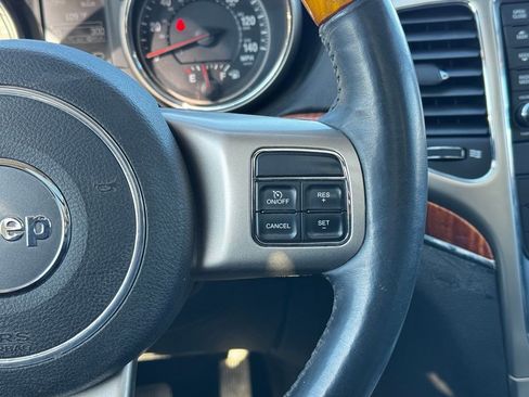 Used 2012 Jeep Grand Cherokee Overland image 26