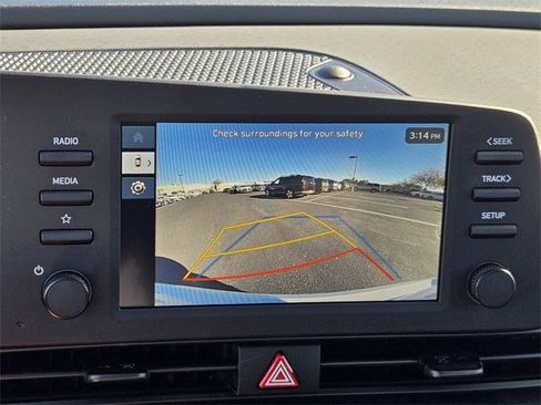 Used 2025 Hyundai Elantra Sport image 27