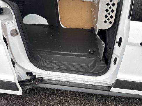 Used 2018 Ford Transit Connect XL FWD image 19