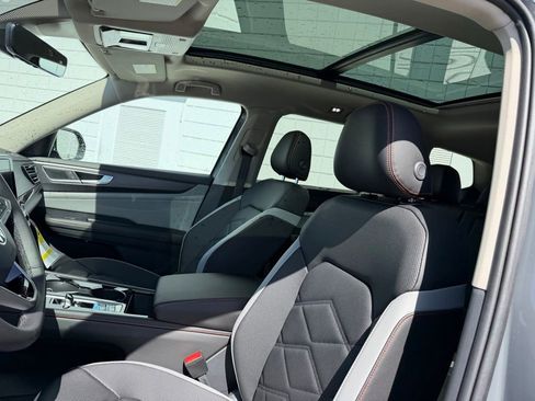 New 2026 Volkswagen Atlas Peak Edition AWD/4WD image 19