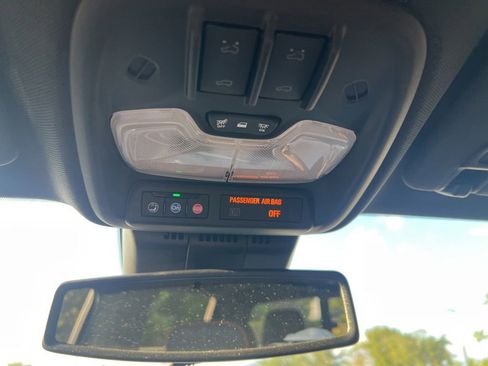 Used 2025 GMC Canyon AT4 w/ Technology Plus Package AWD/4WD image 67
