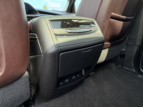 Used 2024 Cadillac Escalade V AWD/4WD image 43