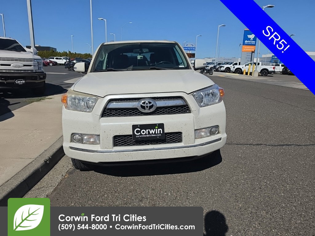 Used 2011 Toyota 4Runner SR5 w/ Premium Pkg w/Leather AWD/4WD image 9