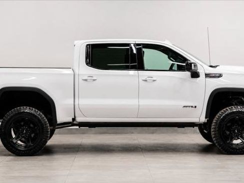 Used 2025 GMC Sierra 1500 AT4 AWD/4WD image 6