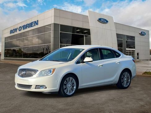Used 2013 Buick Verano FWD image 1