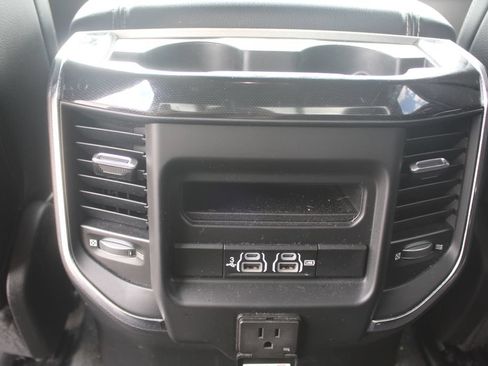 Used 2019 RAM 1500 Laramie w/ Sport Appearance Package AWD/4WD image 21