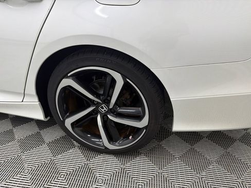 Used 2021 Honda Accord Sport image 19