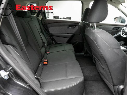 Used 2023 Nissan Rogue S FWD image 22
