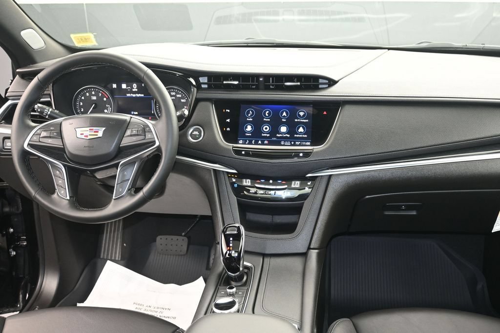 Used 2026 Cadillac XT5 Premium Luxury w/ Driver Assist Package AWD/4WD image 14