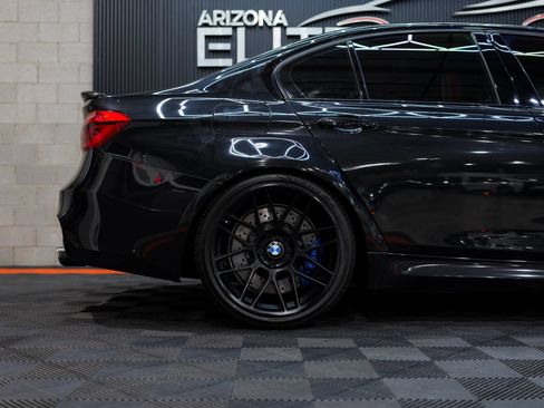 Used 2017 BMW M3 RWD image 9