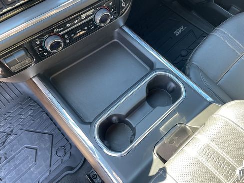 Used 2024 Chevrolet Silverado 2500 High Country w/ High Country Premium Package image 20