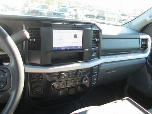 Used 2024 Ford F350 XLT w/ Snow Plow Prep Package image 19