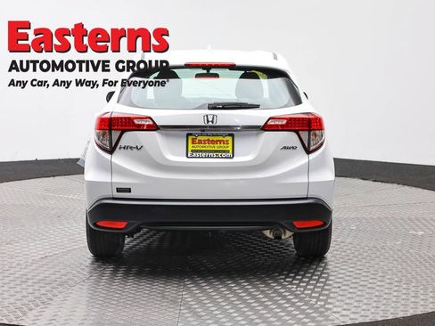 Used 2021 Honda HR-V LX image 6
