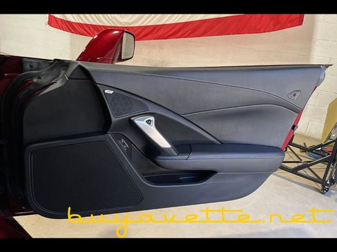 Used 2018 Chevrolet Corvette Stingray Coupe w/ 1LT image 20
