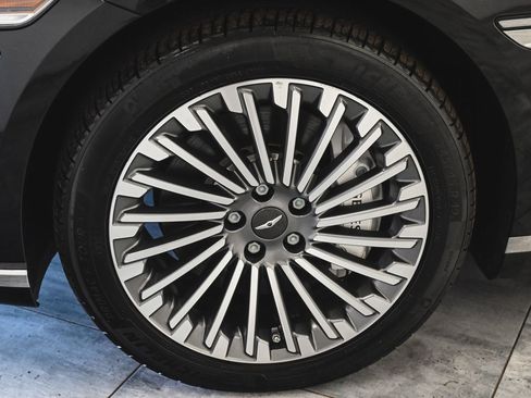 Used 2024 Genesis G80 image 7