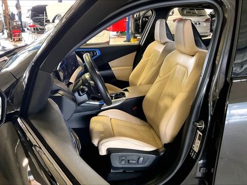 Used 2025 BMW X3 xDrive30i image 7