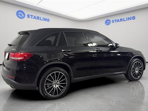 Used 2017 Mercedes-Benz GLC 300 4MATIC image 9
