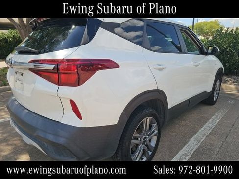 Used 2021 Kia Seltos LX AWD/4WD image 4