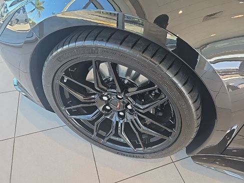 Certified 2025 Chevrolet Corvette Z06 image 12