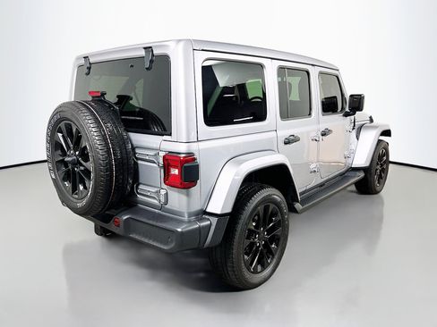 Used 2021 Jeep Wrangler Unlimited Sahara w/ Cold Weather Group image 4