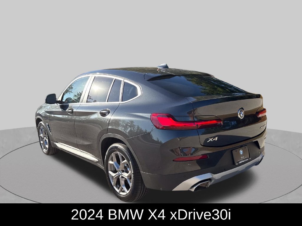 Used 2024 BMW X4 xDrive30i w/ Parking Assistance Package AWD/4WD image 3