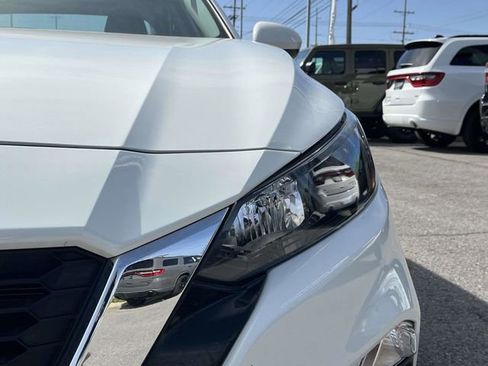 Used 2022 Nissan Altima 2.5 S image 9