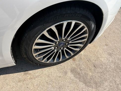Used 2017 Ford Fusion Titanium FWD image 9