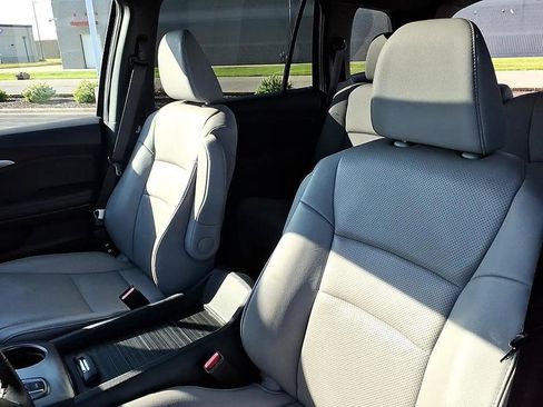 Used 2023 Honda Passport EX-L image 17