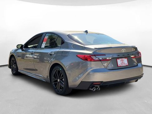 New 2026 Toyota Camry SE image 4