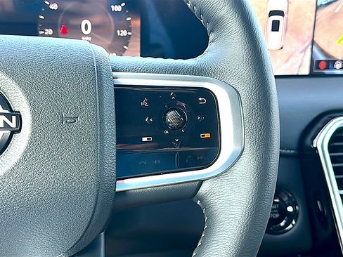 New 2026 Nissan Armada SL w/ Captain's Chari Seat Package AWD/4WD image 17