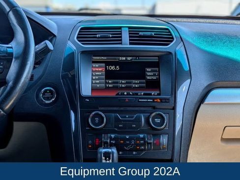 Used 2016 Ford Explorer XLT w/ Equipment Group 202A FWD image 15