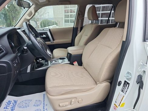 Used 2016 Toyota 4Runner SR5 image 11