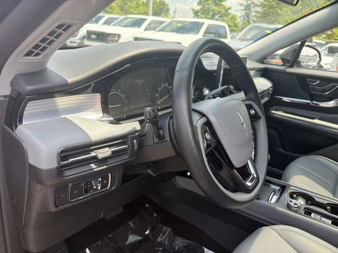 Certified 2022 Lincoln Corsair AWD w/ Premium Package image 21