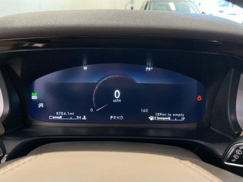 Used 2024 Lincoln Aviator AWD image 22
