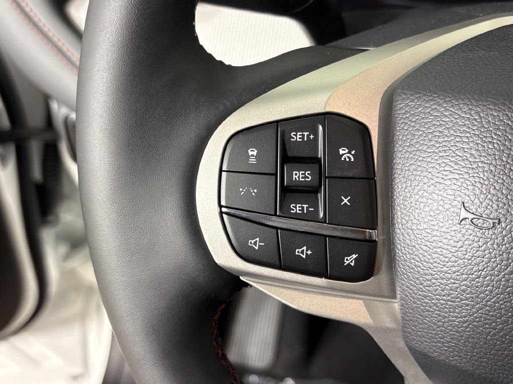 New 2026 Ford Explorer Active w/ Active Comfort Package RWD image 18