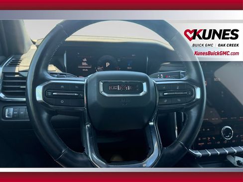 Used 2024 GMC Acadia Elevation AWD/4WD image 28