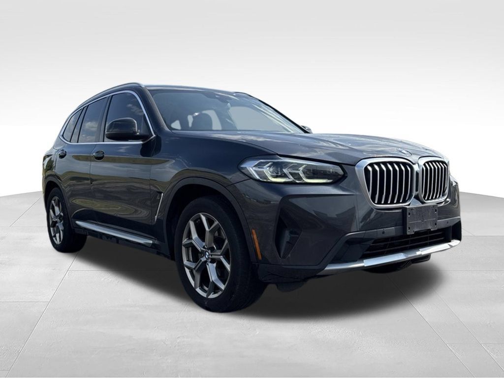 Used 2022 BMW X3 xDrive30i AWD/4WD image 3