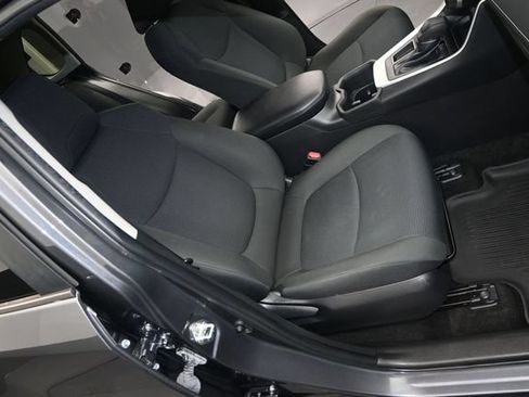 Used 2023 Toyota RAV4 LE FWD image 17
