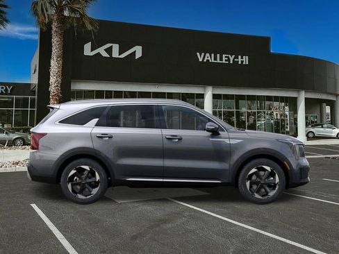 New 2026 Kia Sorento EX w/ EX Premium Package AWD/4WD image 8