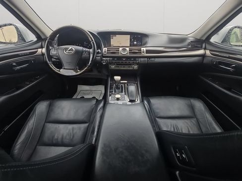 Used 2015 Lexus LS 460 AWD w/ Comfort Package image 18