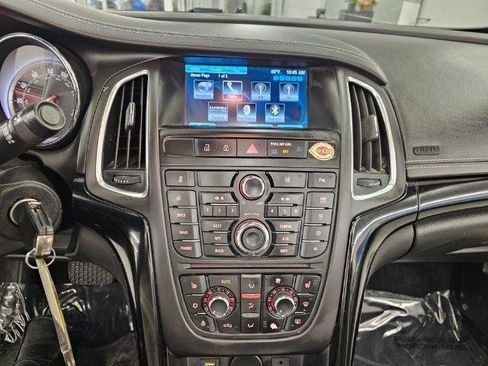 Used 2019 Buick Cascada Premium image 22