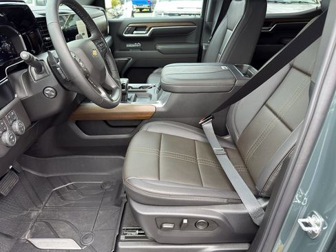 New 2026 Chevrolet Silverado 1500 High Country w/ High Country Premium Package image 24