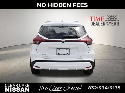 Used 2023 Nissan Kicks SV FWD image 6