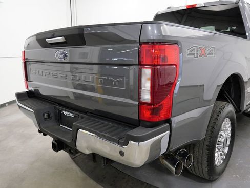 Used 2022 Ford F250 XLT w/ XLT Premium Package AWD/4WD image 38