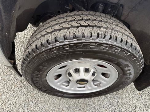 Used 2015 Chevrolet Silverado 3500 W/T image 32